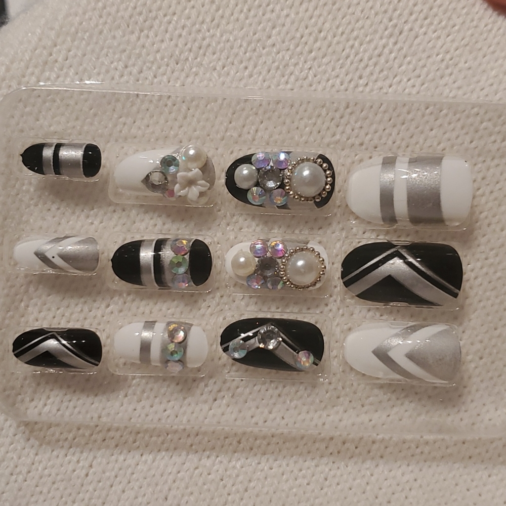 5D Jewel press on nails